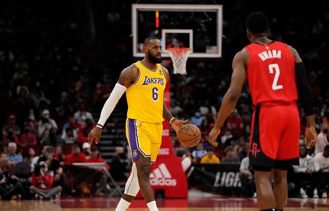 比賽|比肩喬丹！近5戰(zhàn)場(chǎng)均34＋10＋6，湖人戰(zhàn)績(jī)不佳但詹姆斯理應(yīng)得到尊重