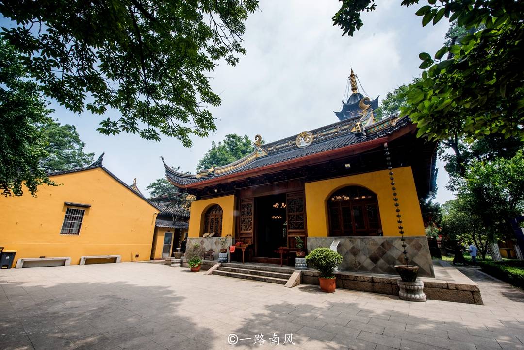 寺庙|越国献西施的地方，竟藏在苏州这座寺庙里，门票仅一元