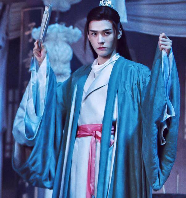 角色|2021年度热门角色，曾一人“单挑”两大选秀节目，成为春天的光！