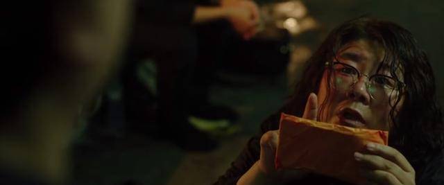 别墅|《寄生虫》金棕榈加奥斯卡4奖，这部小成本电影到底好在哪？