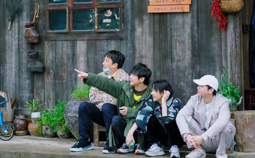 治愈|为何说《向往的生活》的“慢美学”，是治愈“打工人”的心灵鸡汤