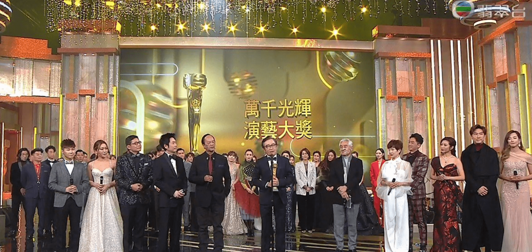 原创tvb颁奖礼星二代强势崛起狄龙儿子拿视帝秦沛女儿也获大奖