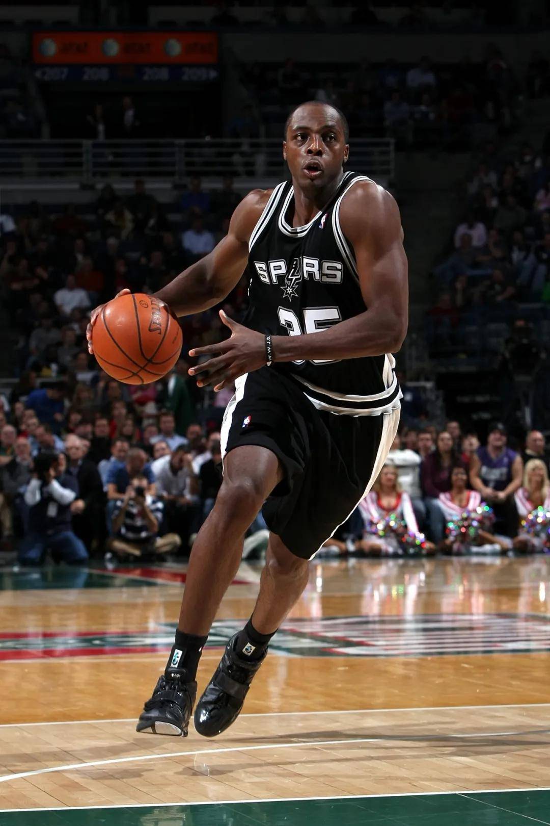 NBA|合同作废！签约立刻离队！没有了，没有NBA历史第一了