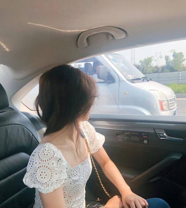 仙女 明明都是泡泡袖, 鞠婧祎杨超越穿成小仙女, 有的人却尴尬显胖?