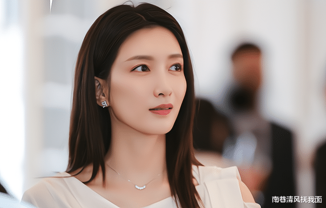 哥嫂子不配上桌吃饭她只是个外人美女你哪位方晴张磊小姑子 太阳信息网