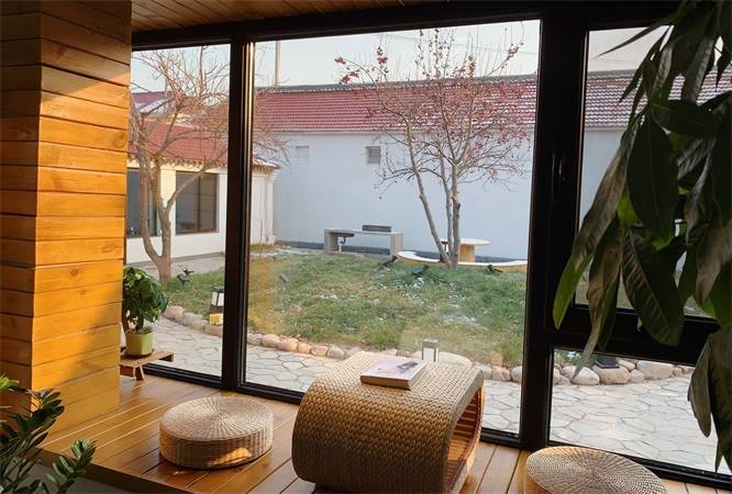 北京延庆龙庆峡朝夕与舍民宿传统木屋大院体验诸葛孔明的修行