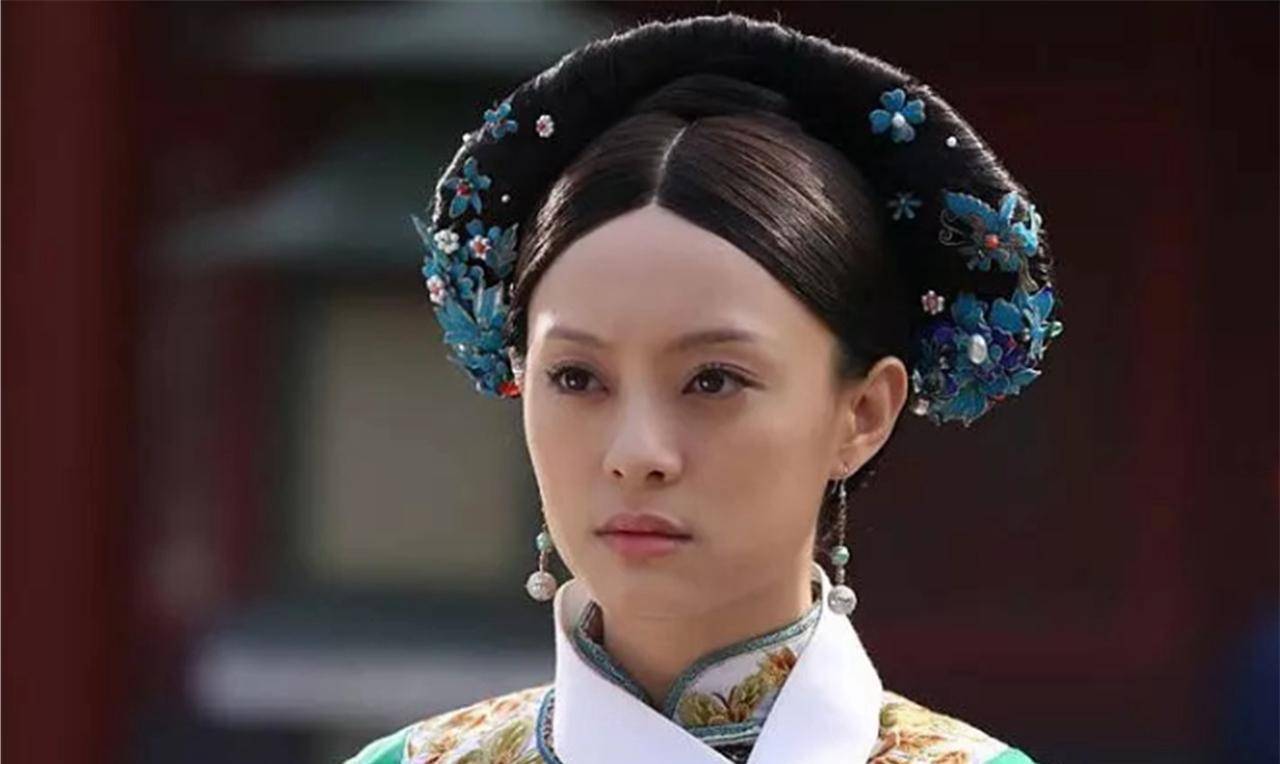 甄嬛传:你注意到甄嬛头饰变化了吗?