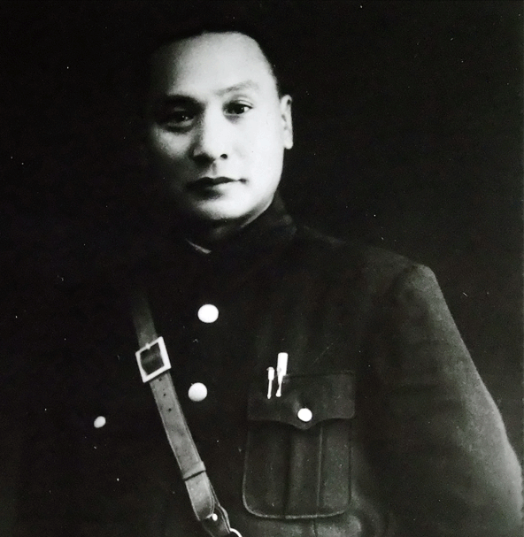 图|卢汉如果沈醉和家人一起去往香港,也许他不会与爱妻雪雪分别32年.