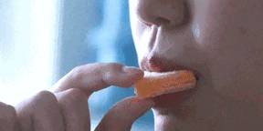 都能|让女生“爱不释口”的5种零食，3天不吃就嘴馋，敢问谁不喜欢？