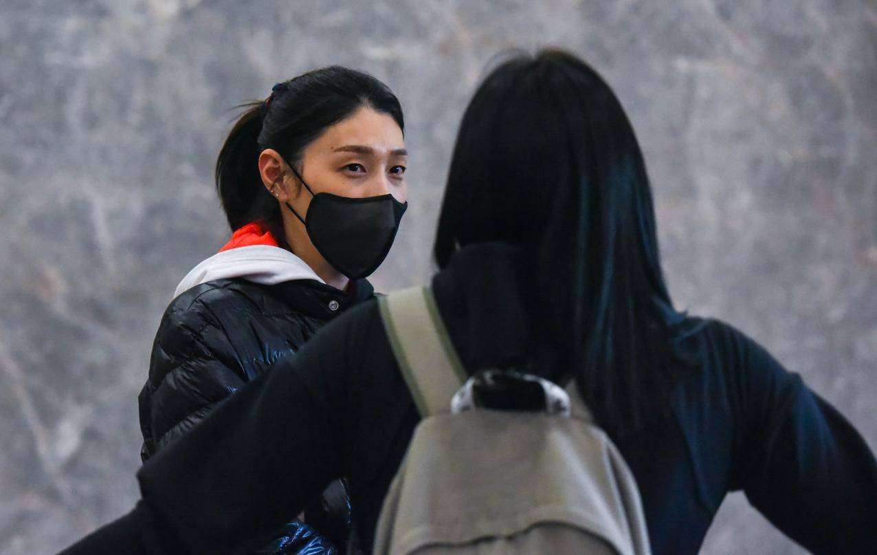 冲击|感动！韩国金软景温情挥别前队友：上海女排不差钱，总是功亏一篑