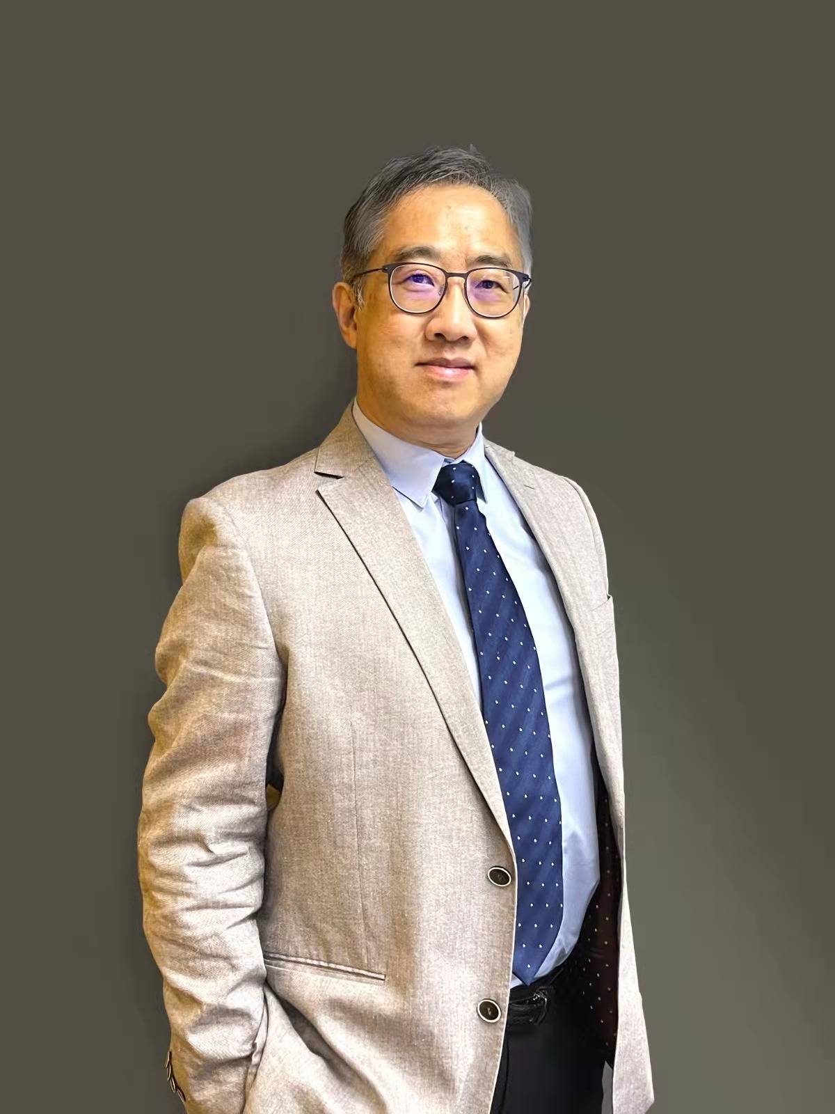 香港明心医疗孙耀灿入编纪实文献《楷模的力量》_药房_系统_事业