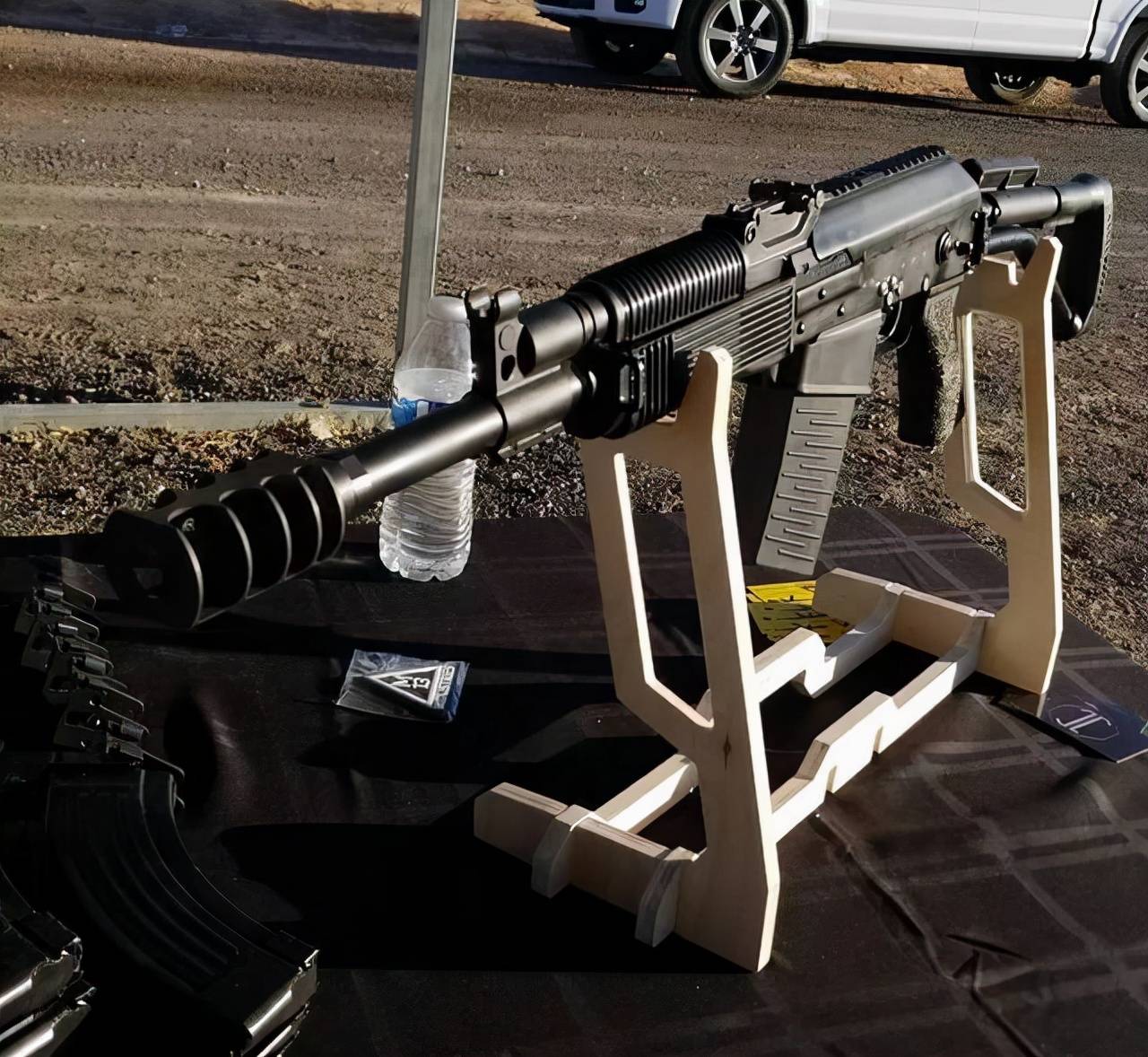 法国宪兵特勤队,他们用的是什么装备_设计_枪身_发射