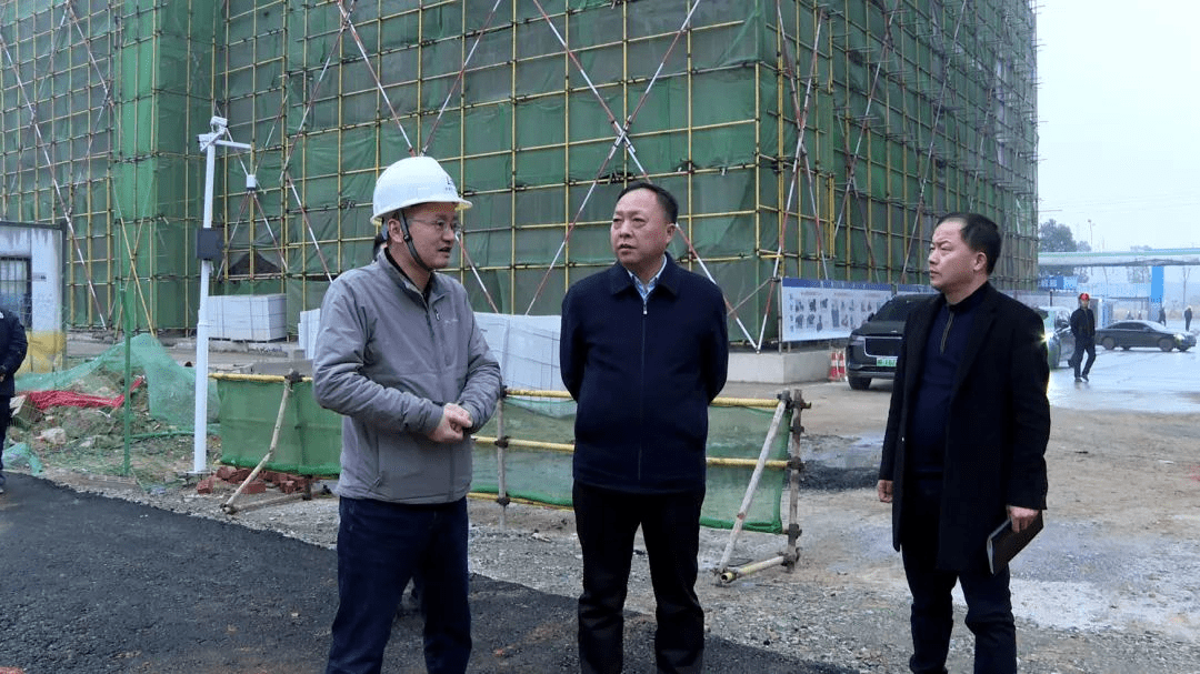 李建华督导重大产业项目建设