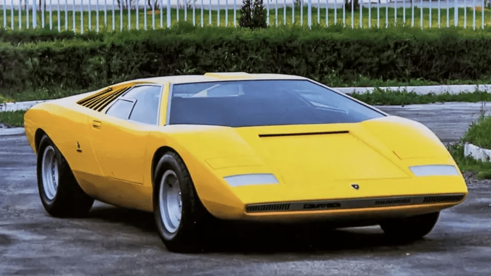 解密车史丨耗时小时 神秘藏家委托兰博基尼复原countach Lp 500原型车 搜狐汽车 搜狐网