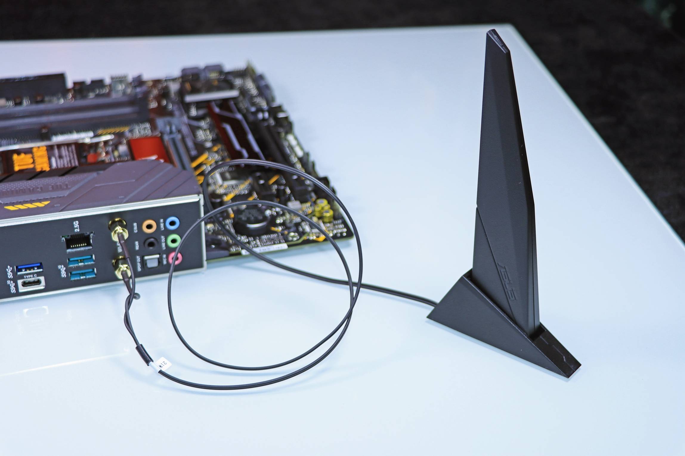 华硕b660重炮手wifi登场这算是半开放式主机吗