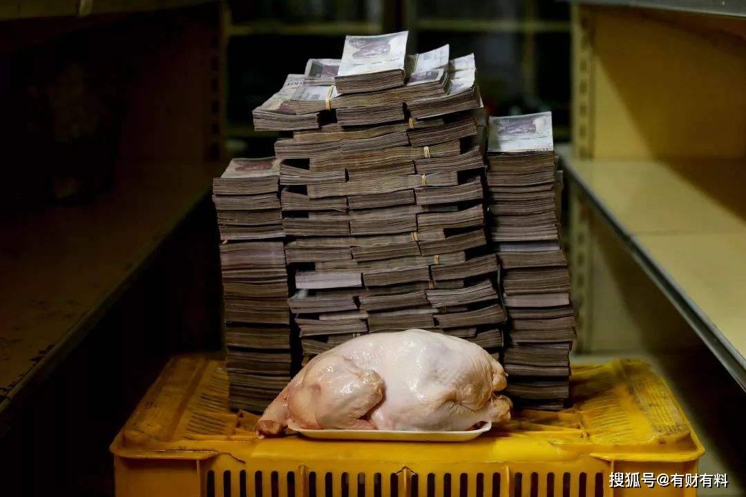 原创津巴布韦纸币面额100万亿堪比天地银行人人都是亿万富翁