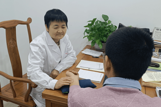 专注心脑,医泽万家——瑞隆安甲吉芳主任_患者_伤寒_真传