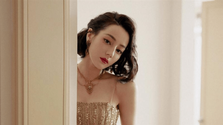 原创迪丽热巴第一次吻戏是献给了哪位男星答案揭晓后好可惜