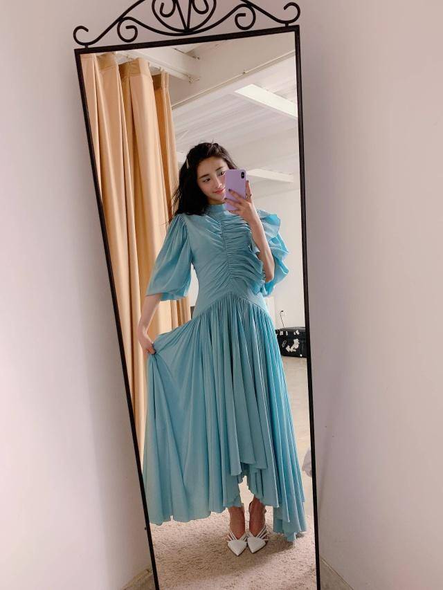 计划周洁琼不做乖乖女，同Aron拍摄cp感满满，脏辫造型被赞冷酷仙女