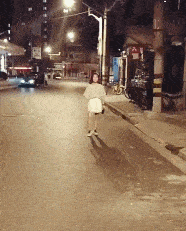 愤怒的小鸟|搞笑GIF趣图:愤怒的小鸟,一定要小心的伺候着