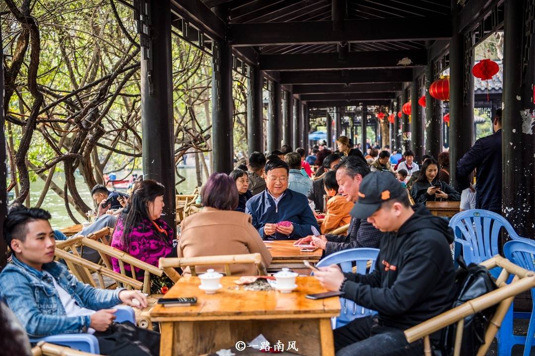 地方|成都市区必去的景点，这三个地方各有特色，一天时间就可以逛完