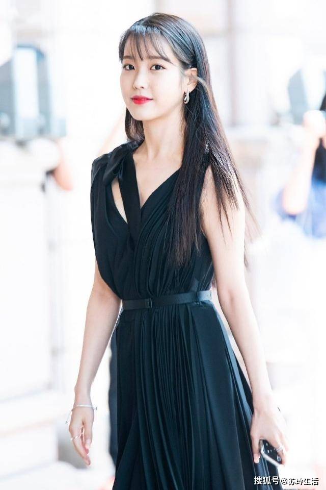 fbb888abeb8b46a9beb1c8b18a0faf12.jpeg