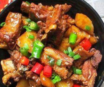 烧什么菜放豆瓣酱好吃 0621b3b156f64a11afc31b036da0bf9c.jpeg