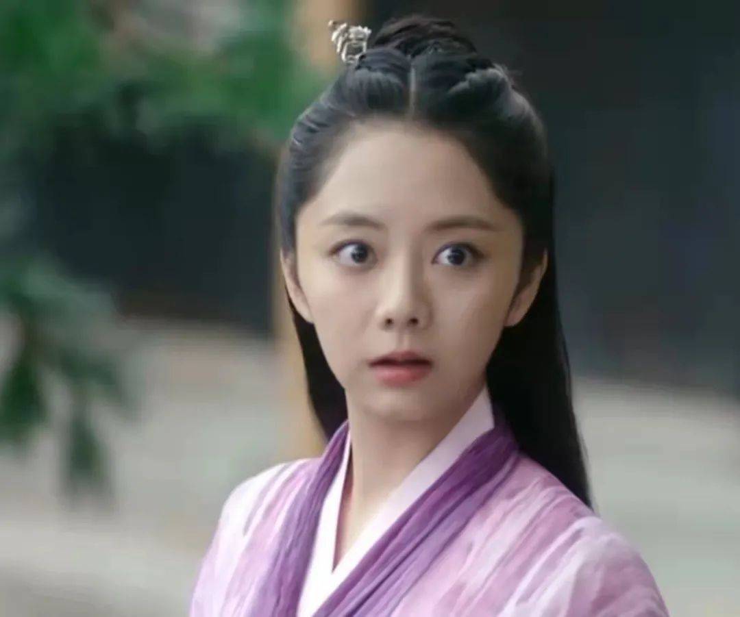 鼻翼谁说鼻子高才出美人？这10位小鼻子、塌鼻子女星，个个精致可爱