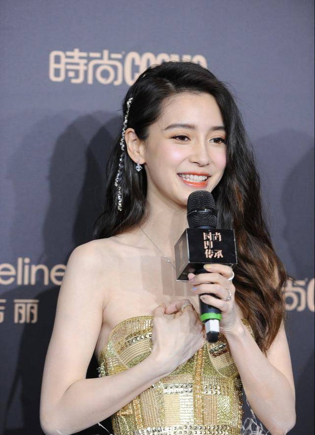 卷发Angelababy是做了植发吗？比原先厚2倍，这年头明星都在比发量
