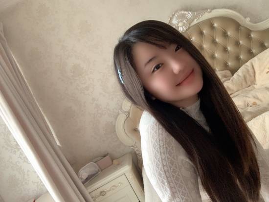 武大校花丁婷婷微博生活照片及资料