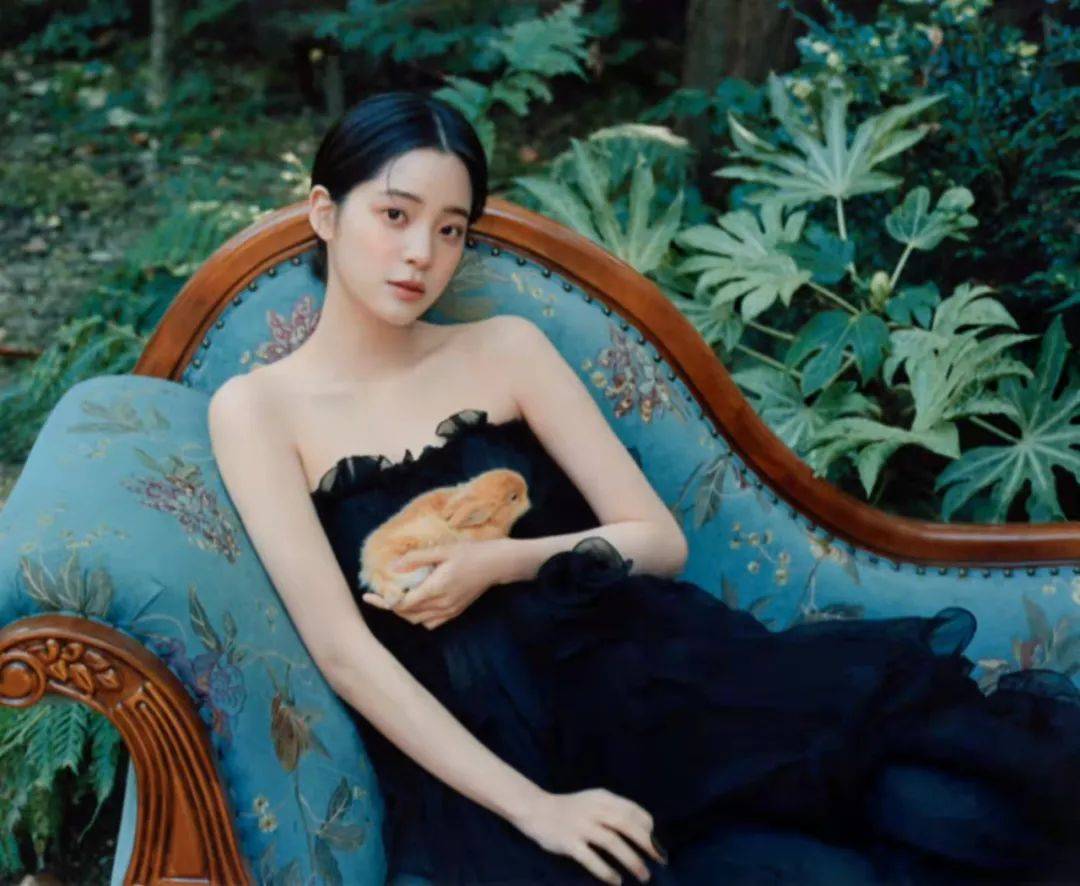 鼻翼谁说鼻子高才出美人？这10位小鼻子、塌鼻子女星，个个精致可爱