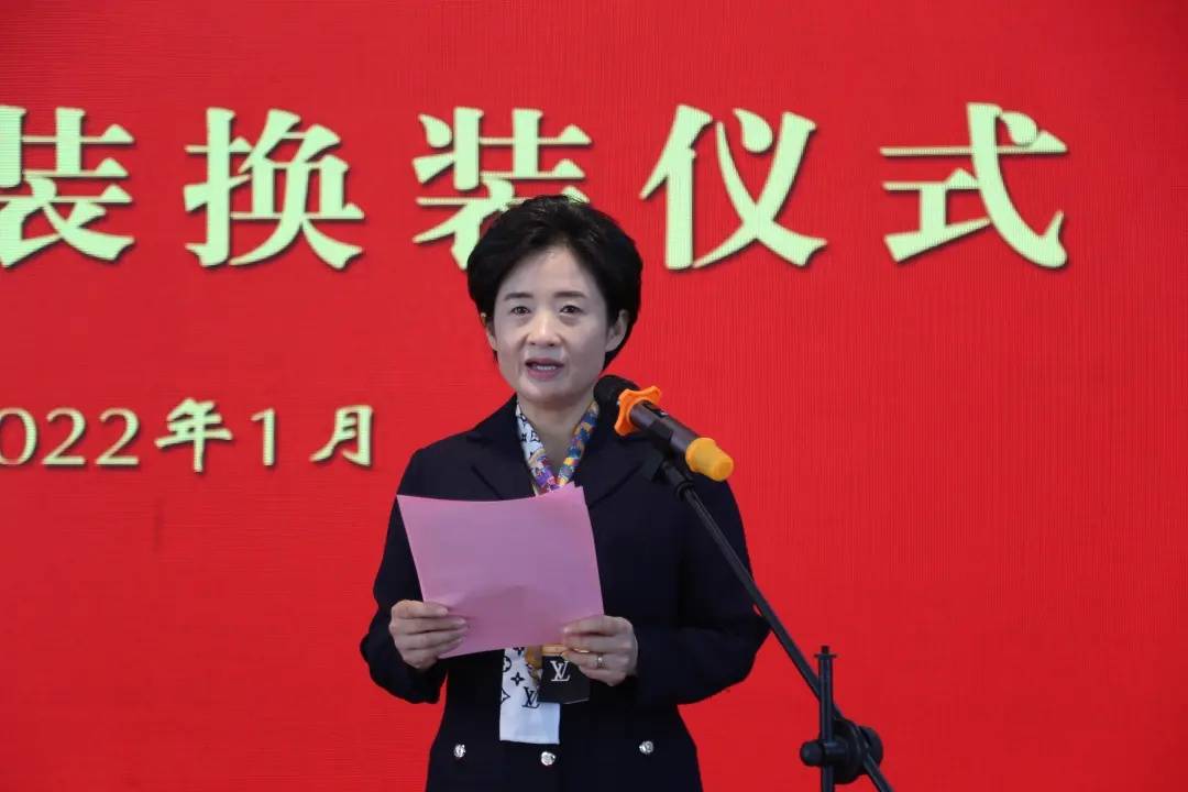 从新出发向心而行莱西市市场监管局举行制式服装换装仪式