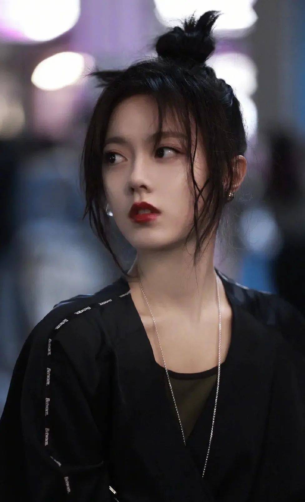 小天00后小花厮杀战，这次刘浩存输得有点惨…