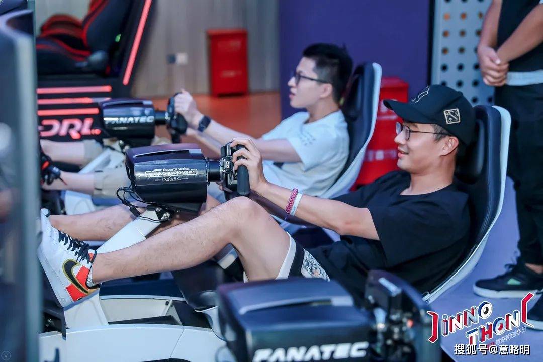 拍视频怎么运镜好一点 6eddbc474d5a4fdc86045500c18e4ec3.jpeg