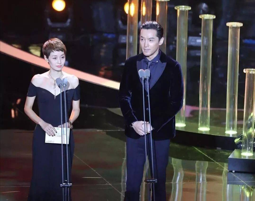 阳光|经历了烂剧潮后,狠剧预告片扎堆空降,这是要我抱着电视睡觉节奏