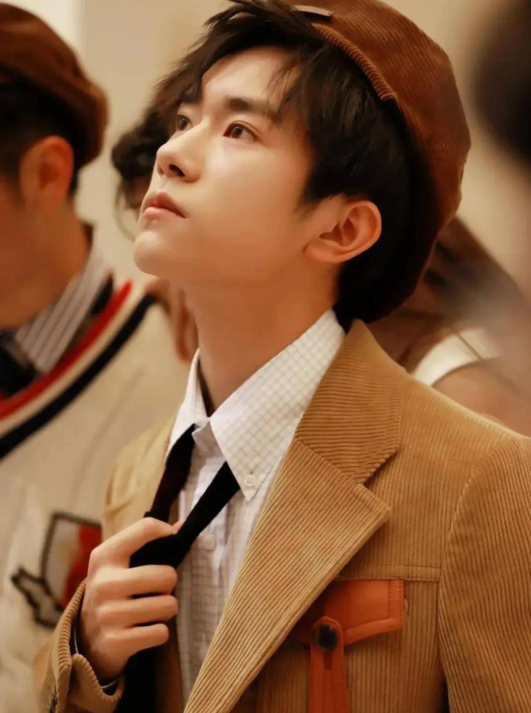 易烊千玺的电影 f1bc184d852f454994cc492dd91293dc.jpeg