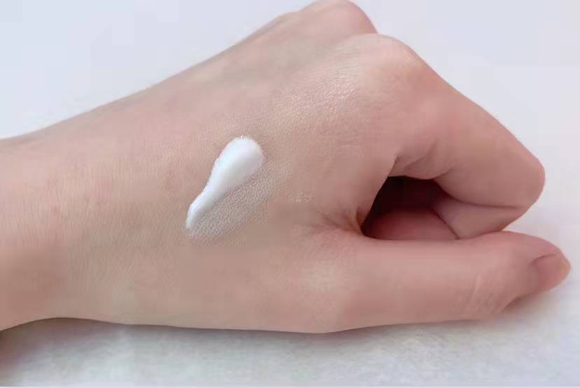 姐妹杠精在线吐槽｜风大又难用的孕期护肤品，孕妈：再火也别买！