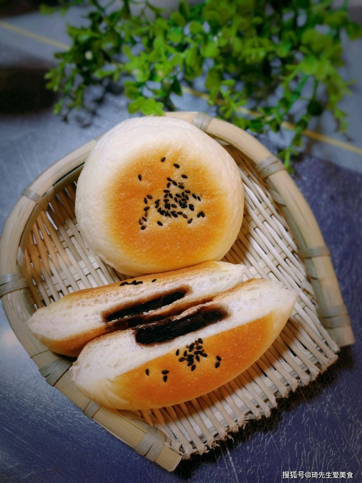 手套|松软馅多的日式红豆包，一定要学的水合法，你学会了吗？