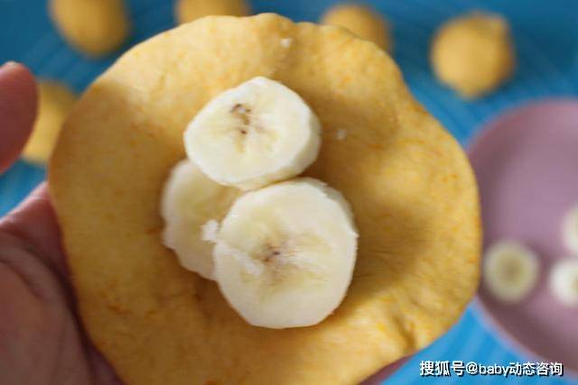 香蕉怎么做最好吃简单做法 08f5112e998e4e8c8163c3ef2c3da67a.jpeg