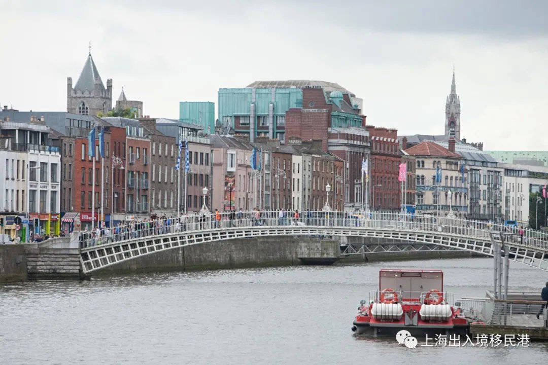 世界免签国家排行_匈牙利护照仍稳居世界第八名(免签183个国家)!