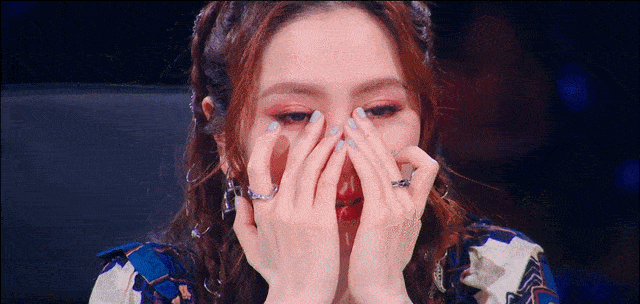 棉花|在达人秀又哭又笑,“补刀”谢霆锋:31岁闭关的邓紫棋,是真性情