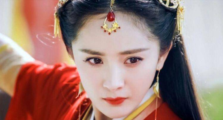 显得撞脸葛优、演清宫戏都不用剃头的，“秃头”毁了多少高颜值明星？
