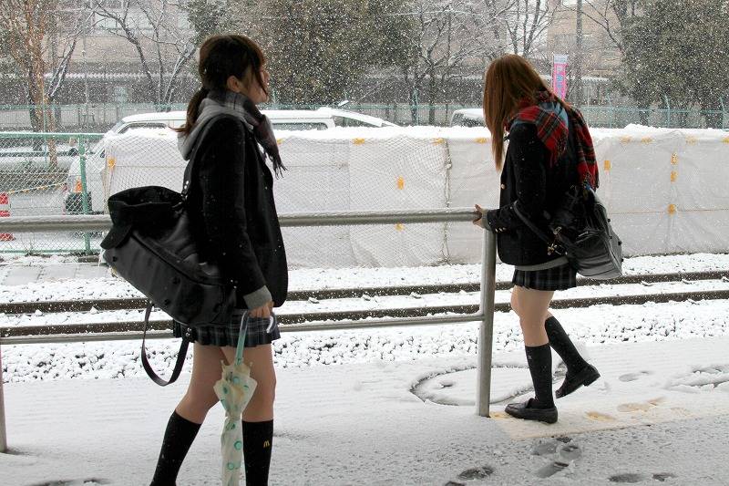千户苗寨线路- 原创 为啥日本大街上，就算冬天也都是短裙姑娘？知道真相后太尴尬