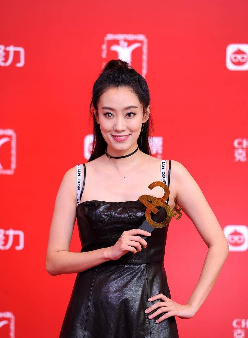 和贾玲的情谊让人羡慕,可热搜却让电影徒添诟病