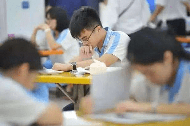 怎么带孩子去上海读书 d10d641b769b4cec80e72502a0eaa7b5.png