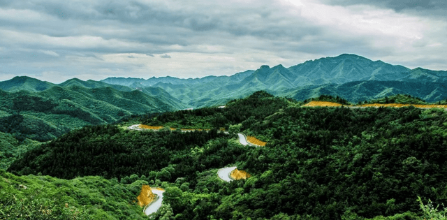 四川一超大景区，海拔近3000米，50多个景点，很多人慕名前往