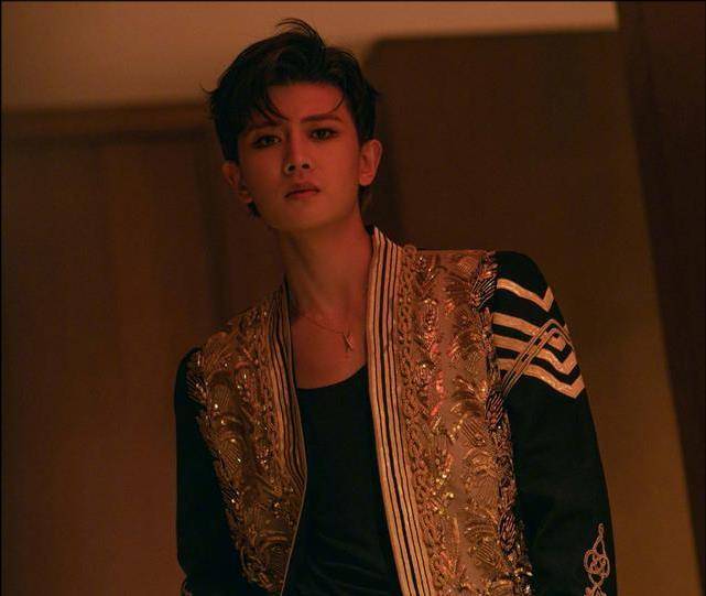 梦想|《嗨放派》最后一期收官，任嘉伦再现舞台唱跳，又被他帅到了！