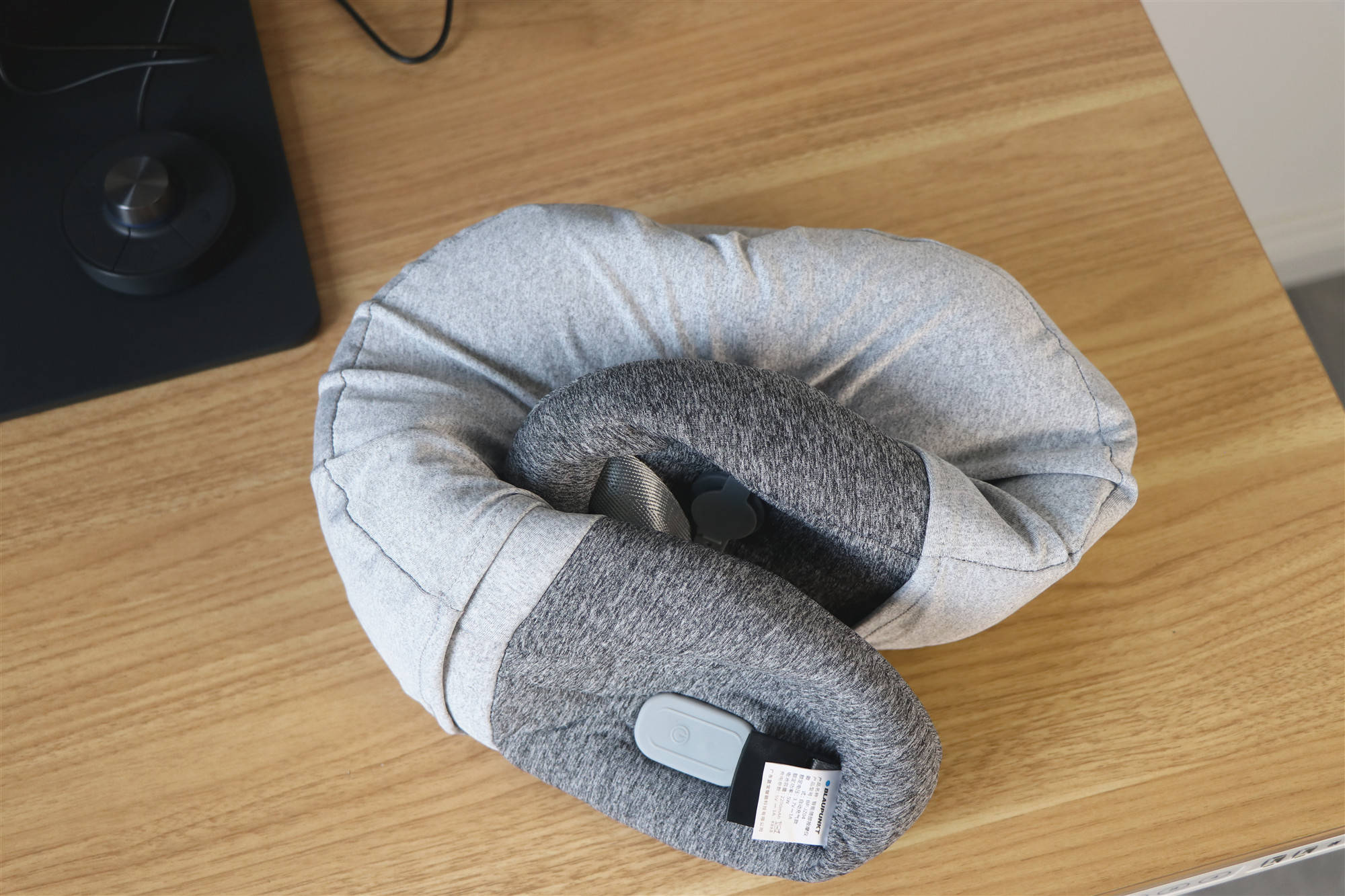 全自动充气护颈枕智能按摩蓝宝颈椎按摩枕初体验