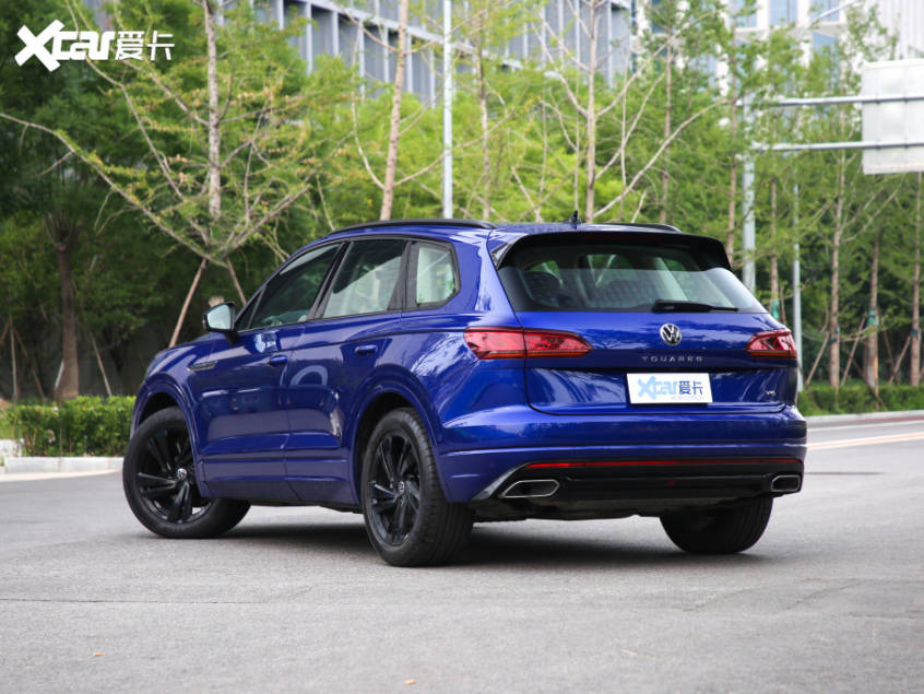 2022款大众途锐上市售价6518万元起