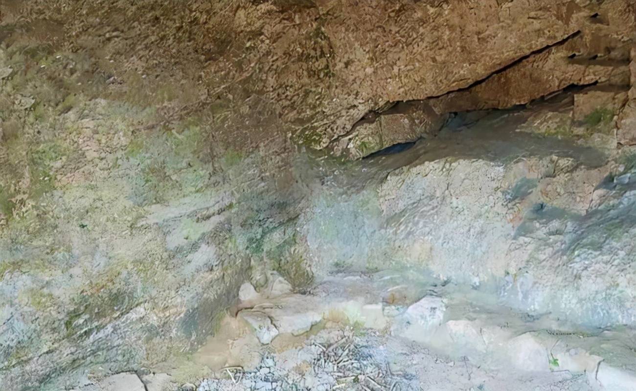 20岁的尼姑在悬崖的一处山洞里，苦修50年，为何一辈子不下山？